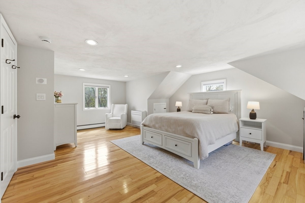 112 Pleasant Street