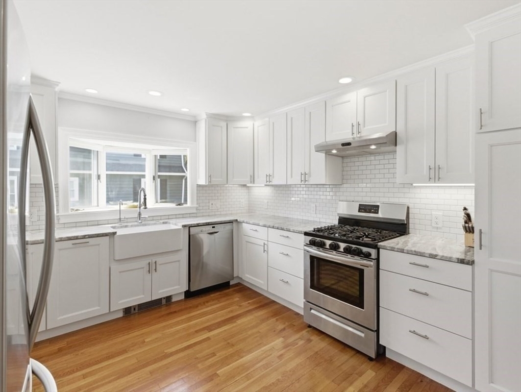 112 Pleasant Street