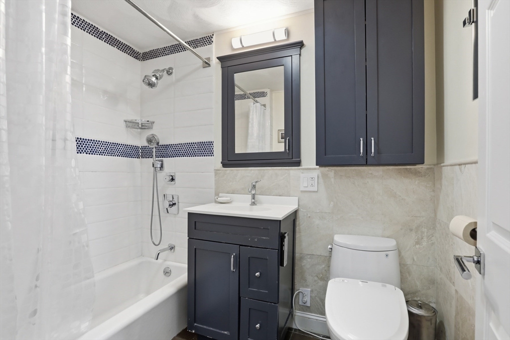 53 Trident Ave # 202