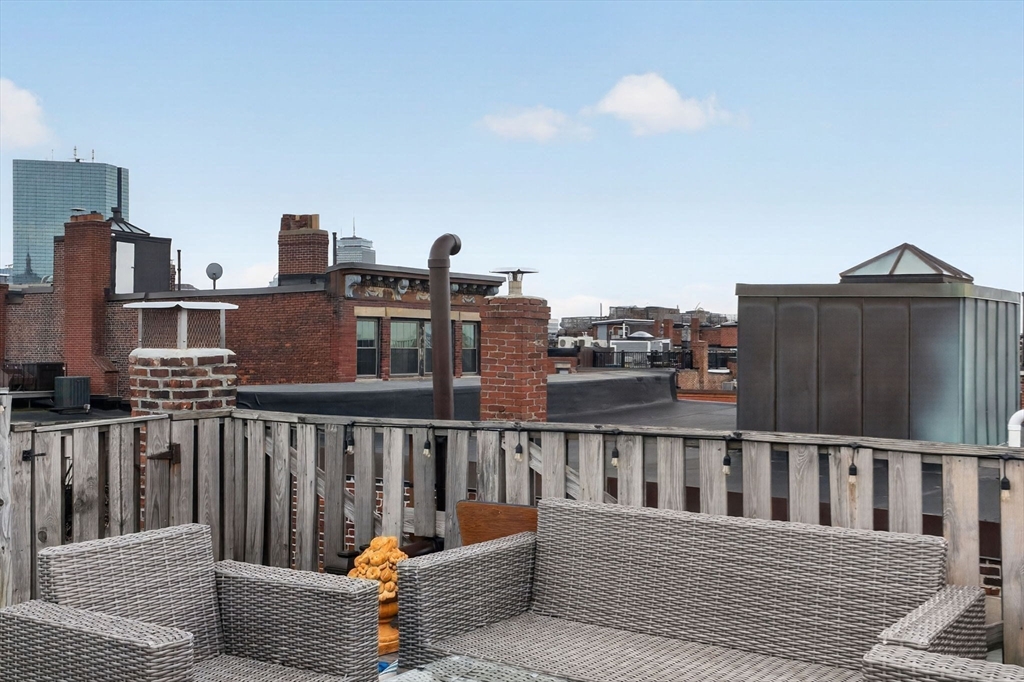 25 Revere Street # 2