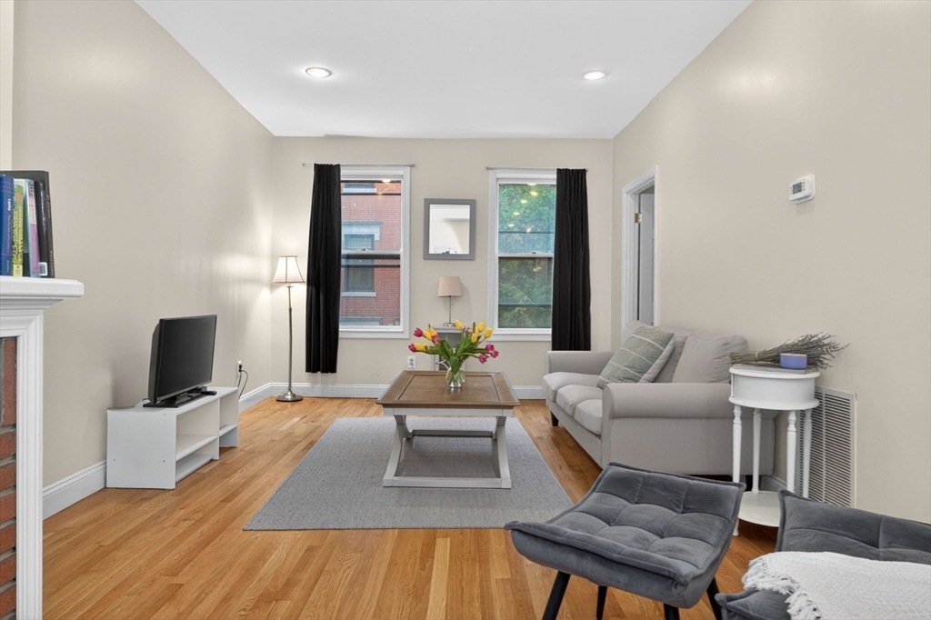 25 Revere Street # 2