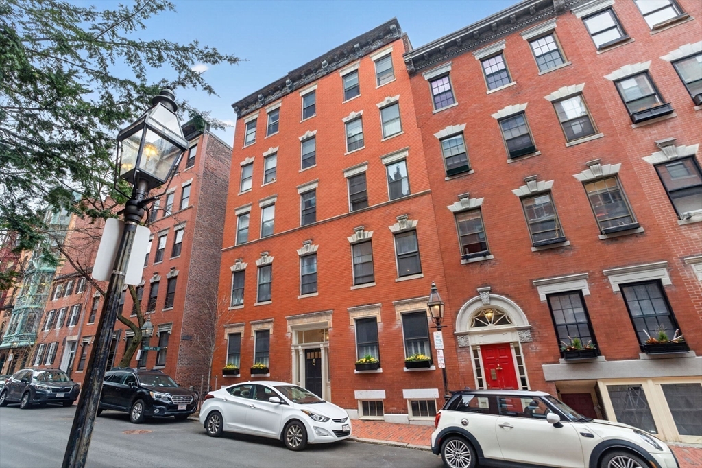 25 Revere Street # 2