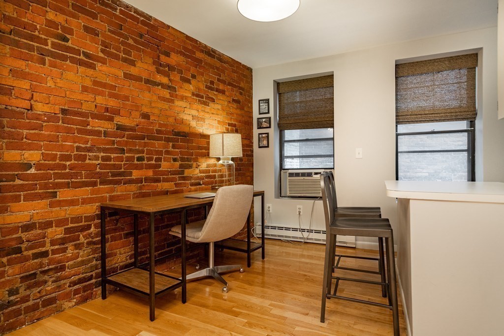 8 Battery Street # 3