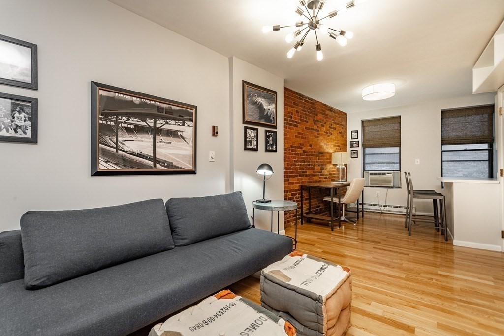 8 Battery Street # 3