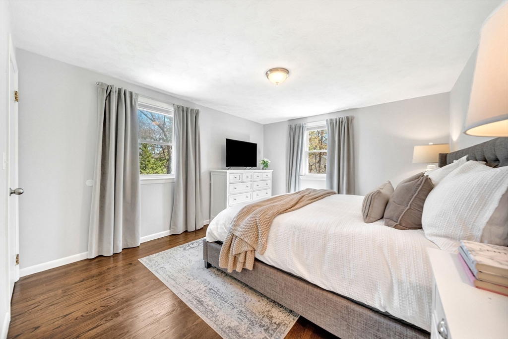 72 Oakcrest Rd