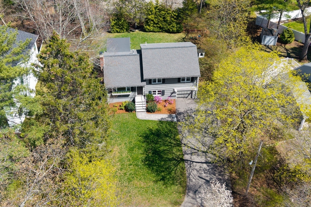 72 Oakcrest Rd