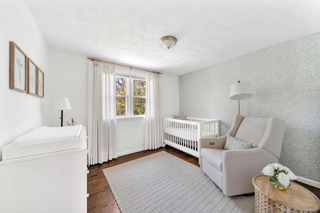 72 Oakcrest Rd