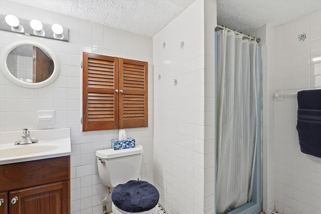 15 Squanto Road
