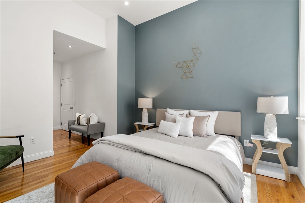 11 Wyman St # 2A