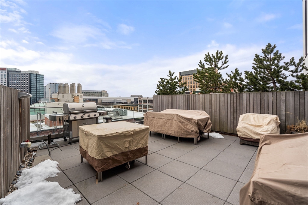 346 Congress St # 702