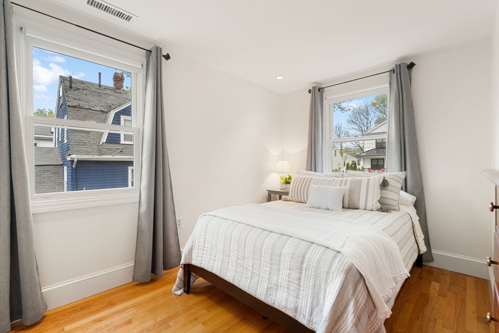 147 Charlton Street
