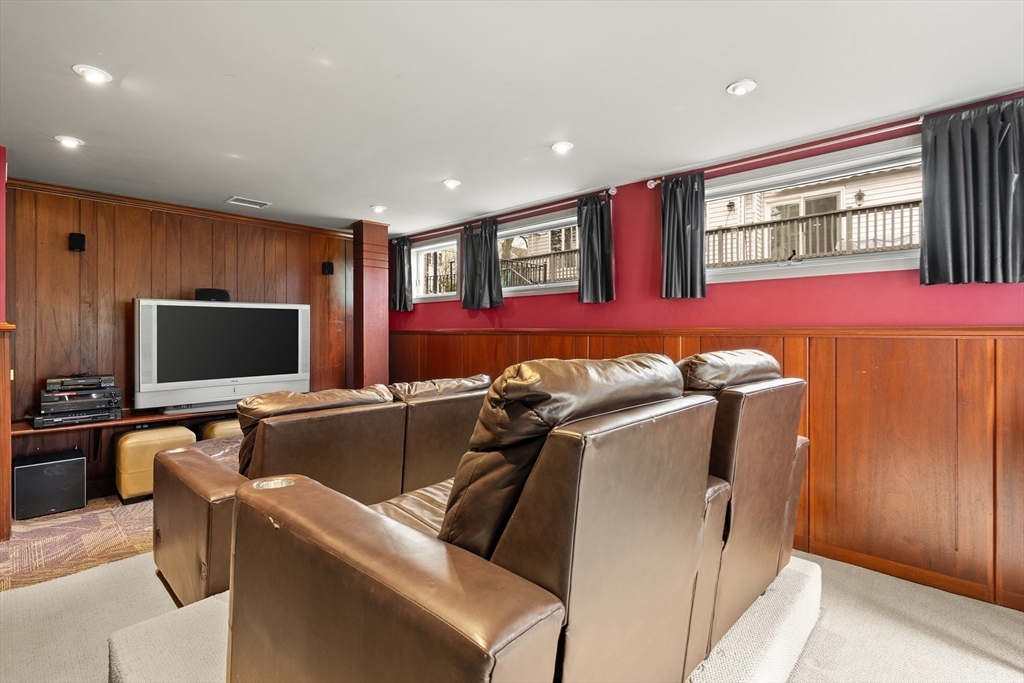 147 Charlton Street
