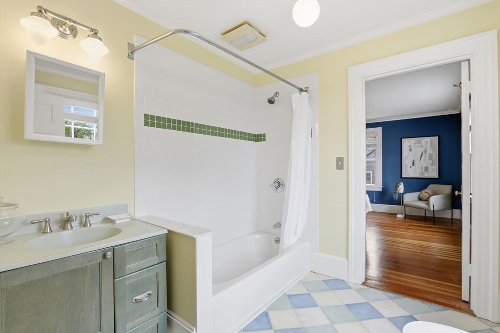 216 Highland Avenue