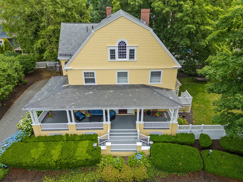 216 Highland Avenue