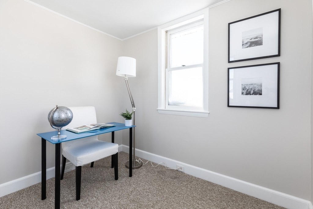 51 Harbor View Ave Unit: PH3