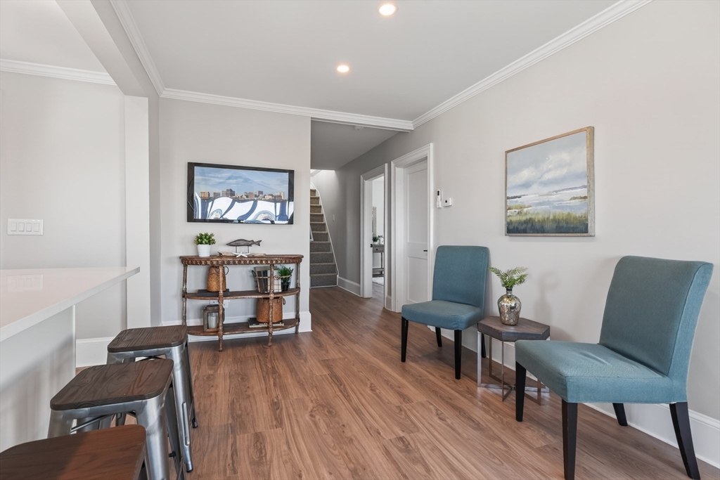 51 Harbor View Ave Unit: PH3