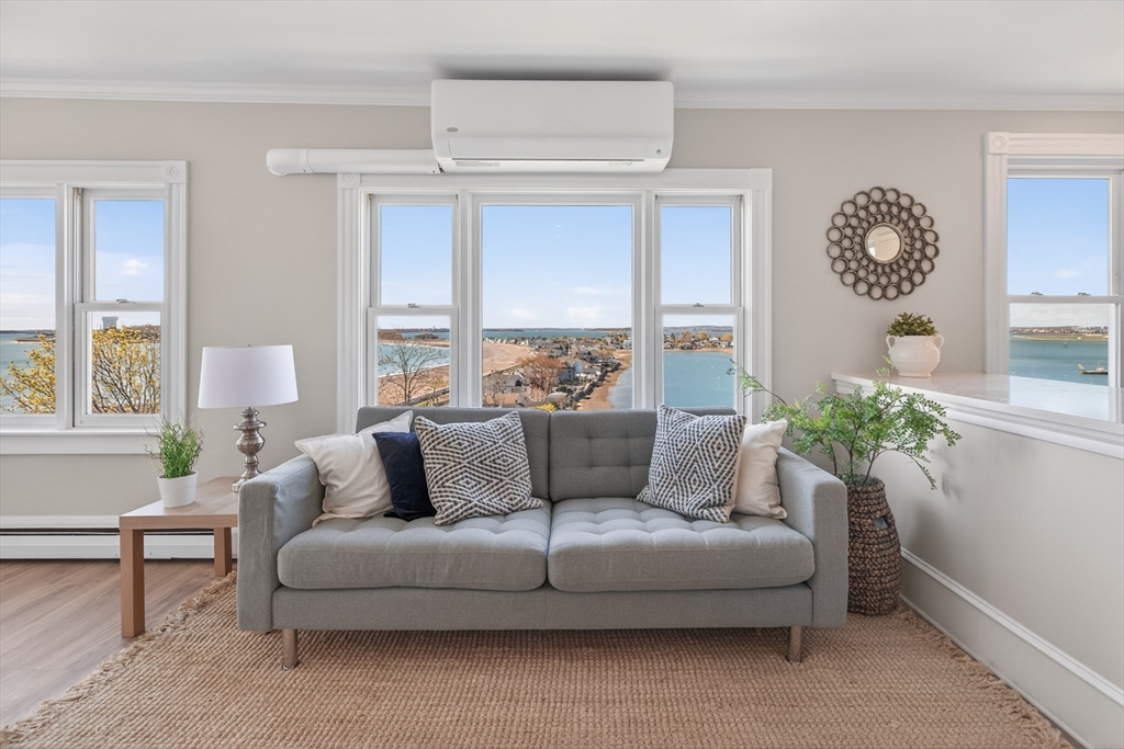 51 Harbor View Ave Unit: PH3