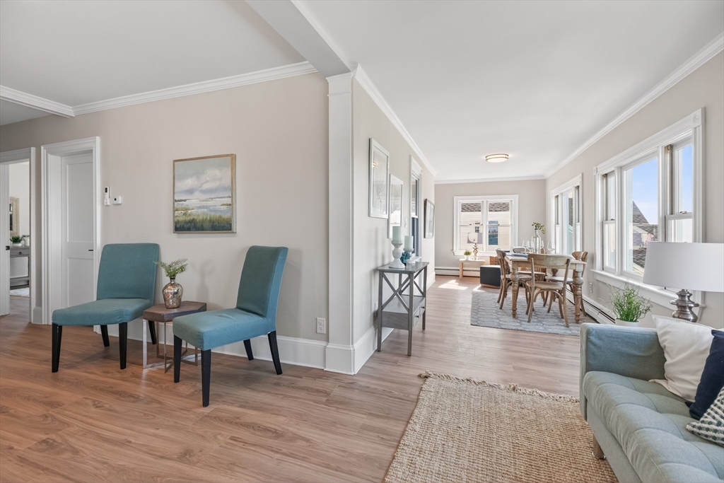 51 Harbor View Ave Unit: PH3