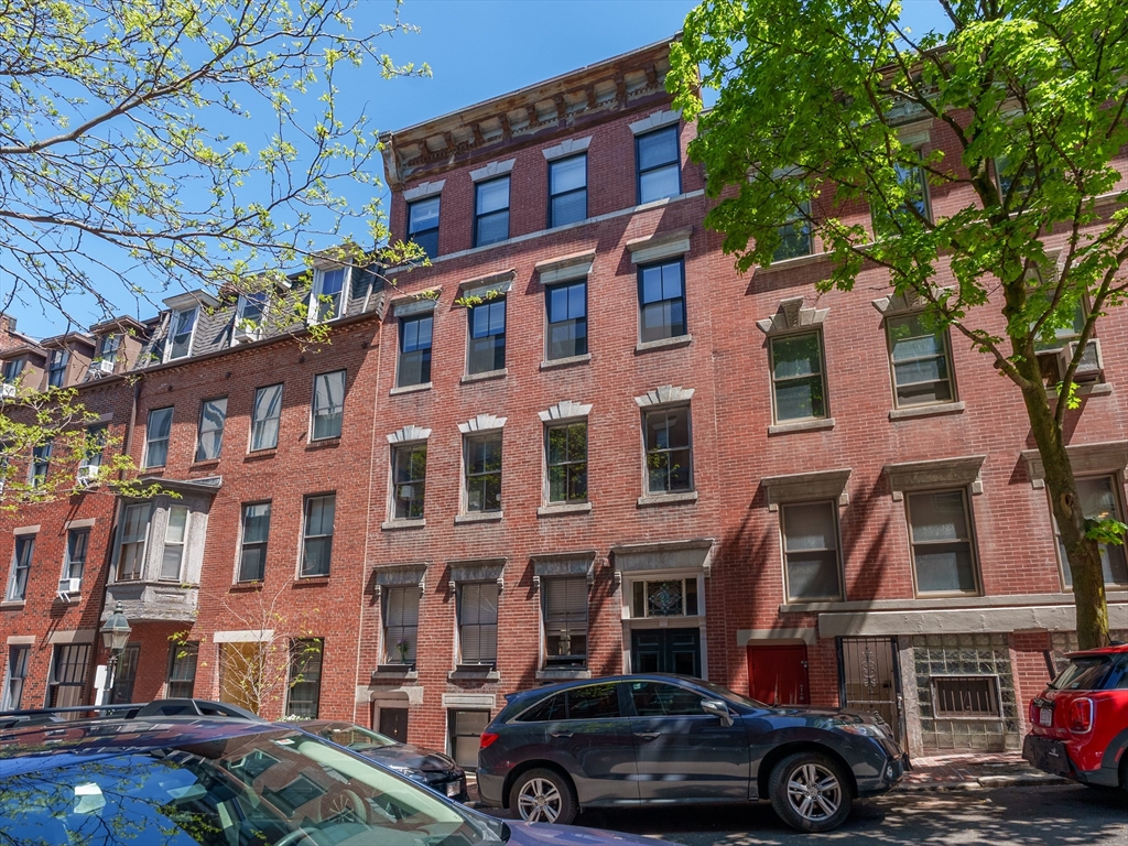 22 Irving St # 2