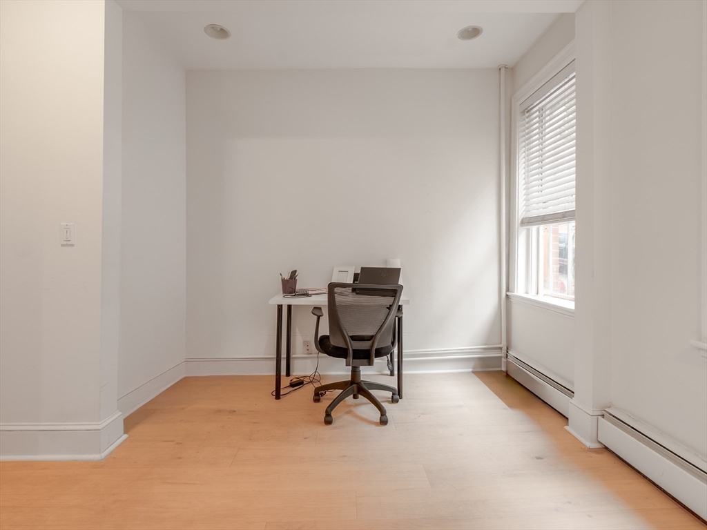 22 Irving St # 2