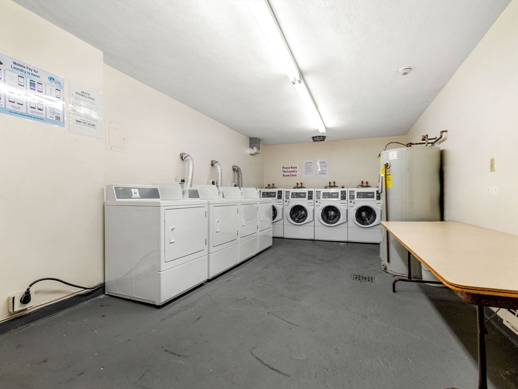 386 Commercial Street # 4A