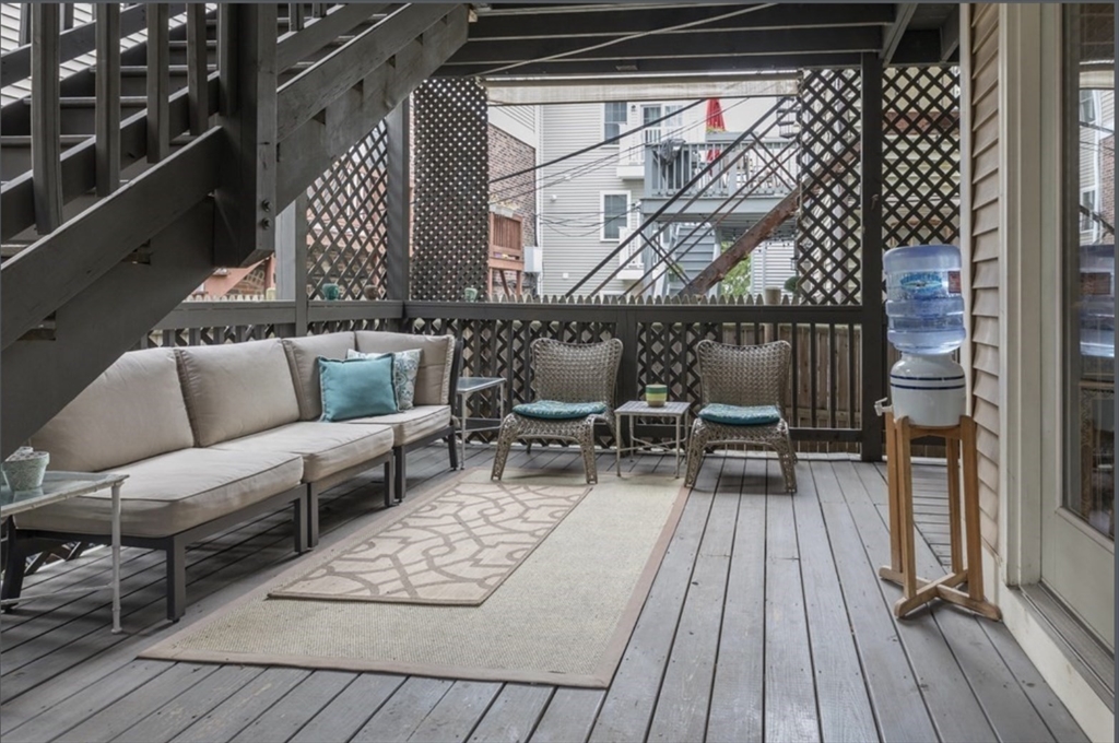 3 Leeds St # 1