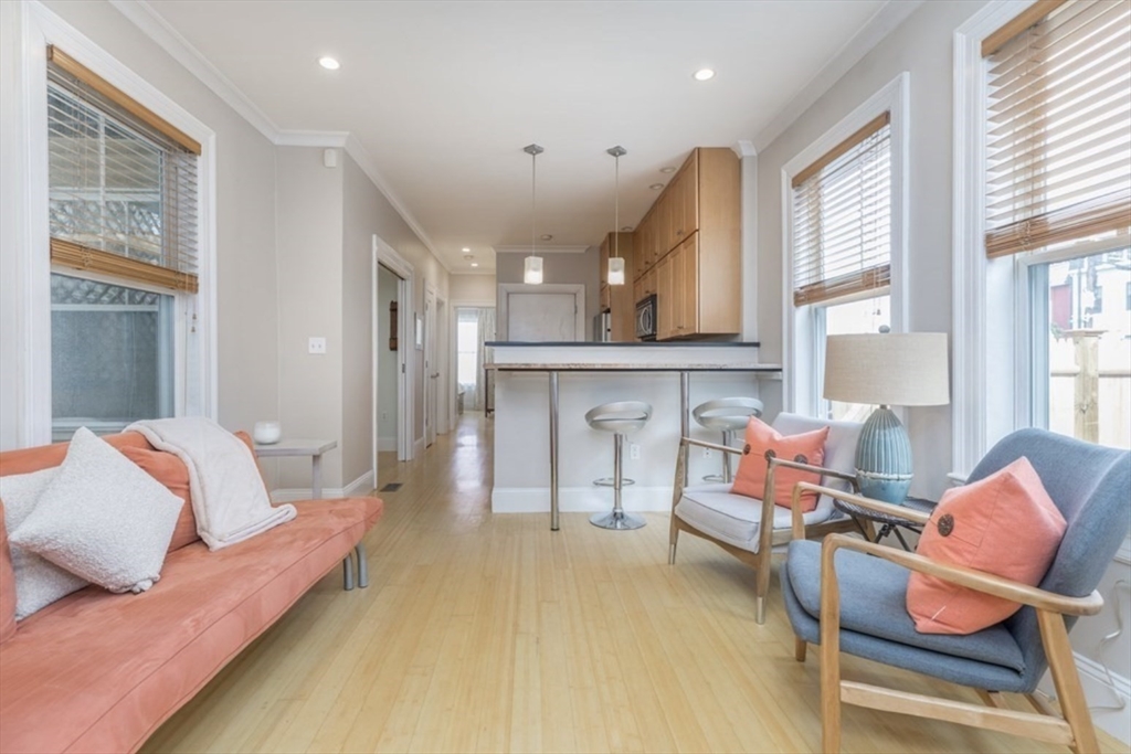 3 Leeds St # 1