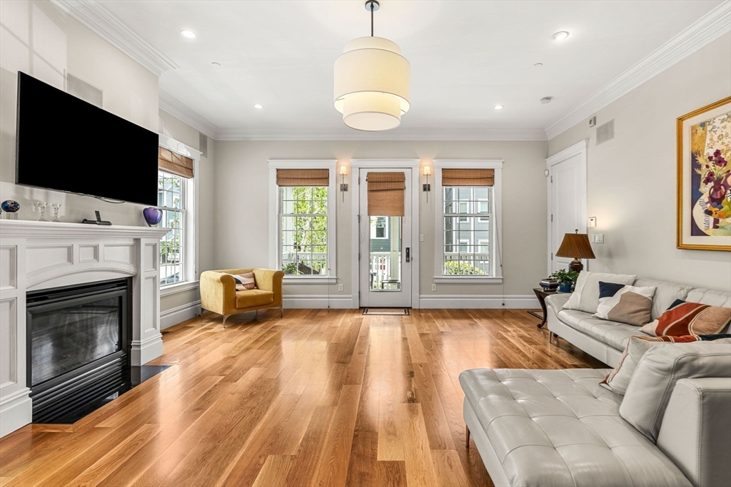 322-324 West 4th Street # 2