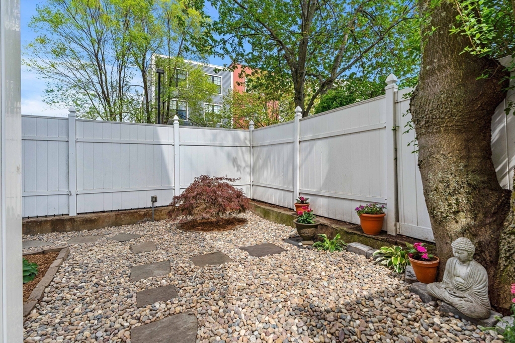322-324 West 4th Street # 2
