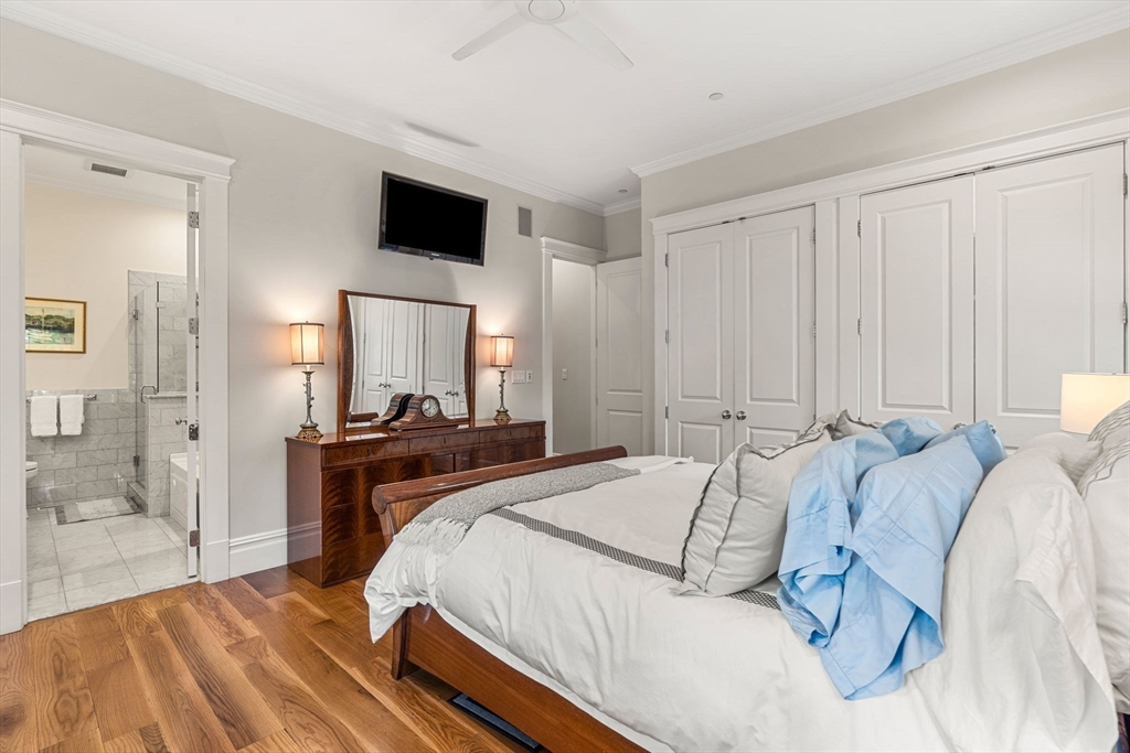 322-324 West 4th Street # 2