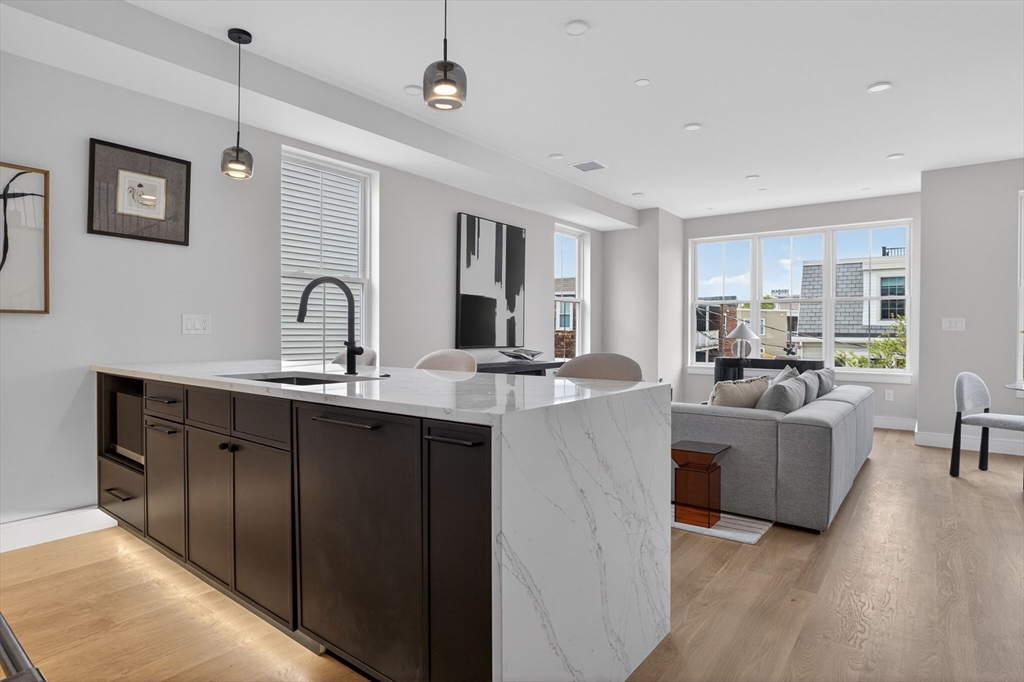 54 Dorset Street # 4
