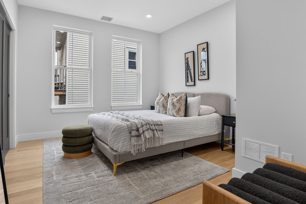 54 Dorset Street # 4