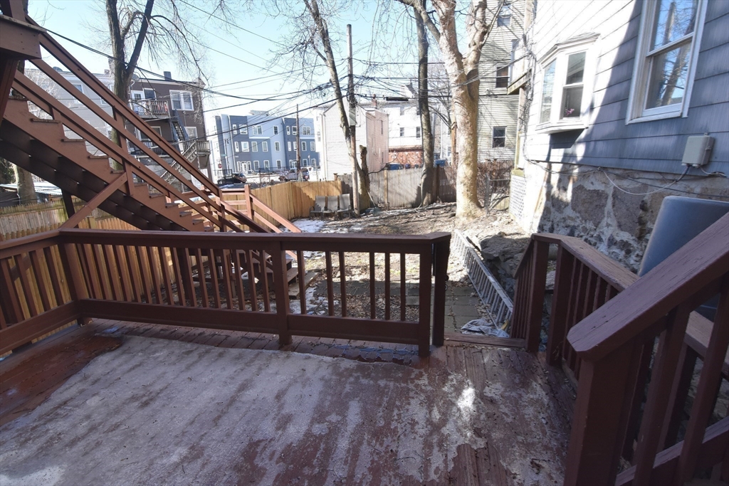 61 Gates St # G