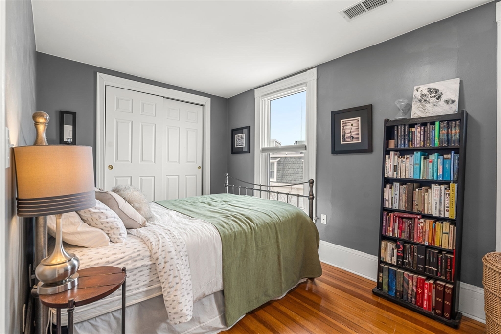 172 Dorchester St # 3