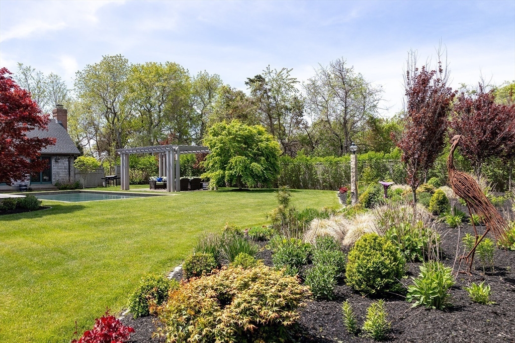 27 Knoll Drive
