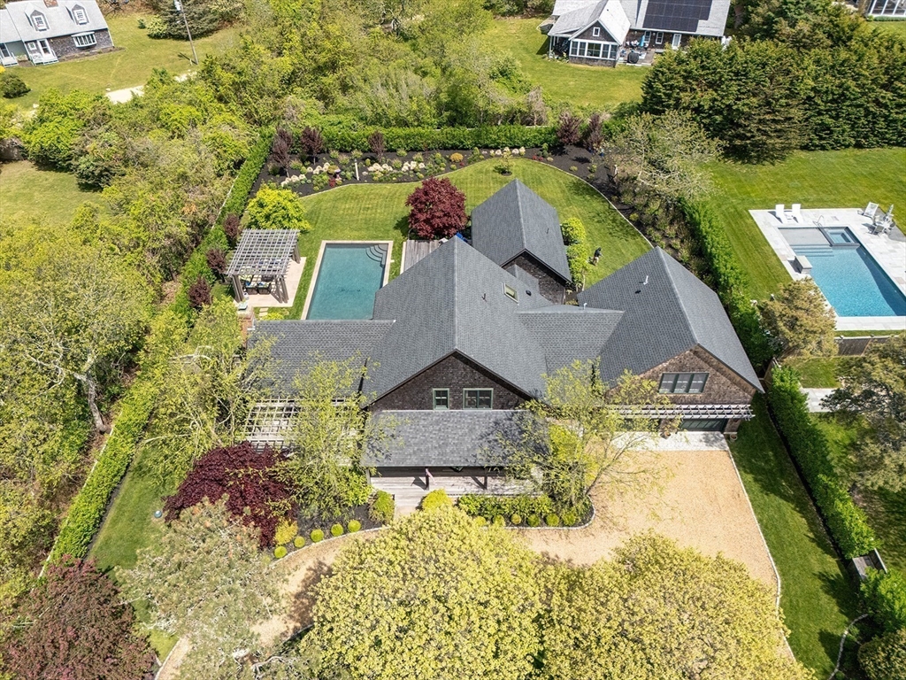 27 Knoll Drive