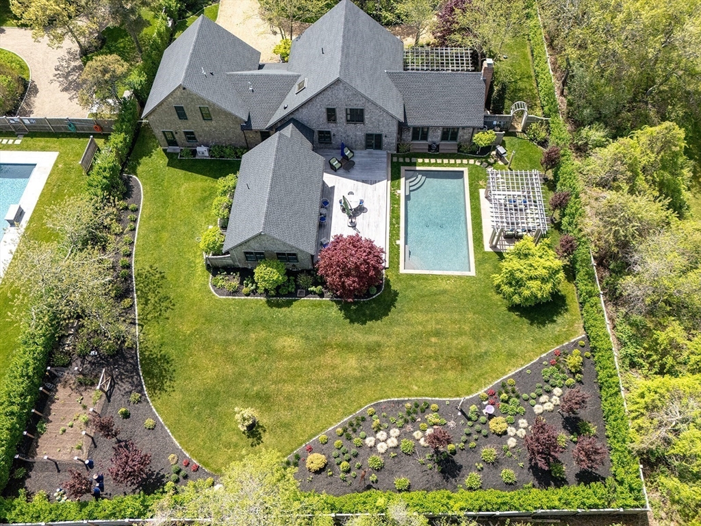 27 Knoll Drive