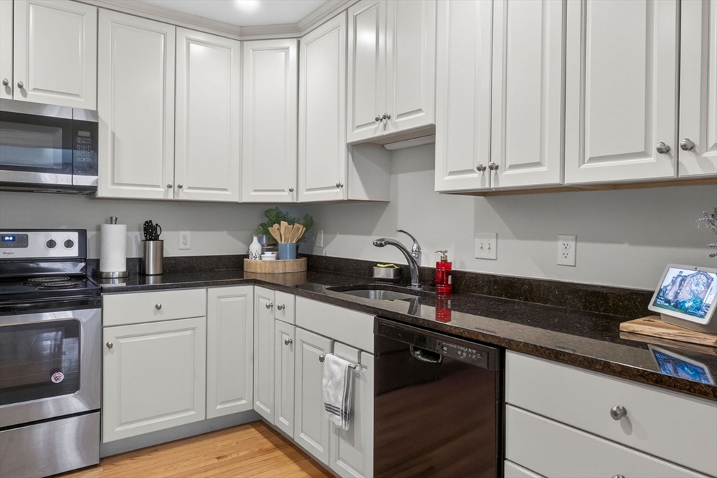 68 Chestnut Street # 2