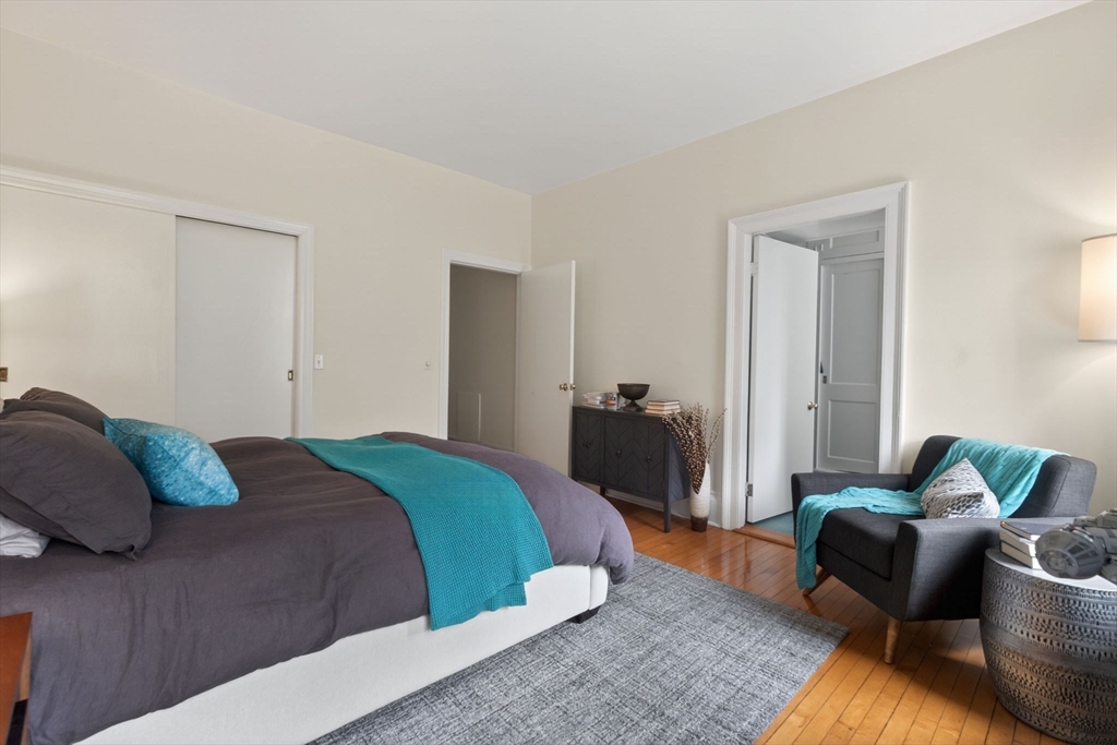 68 Chestnut Street # 2