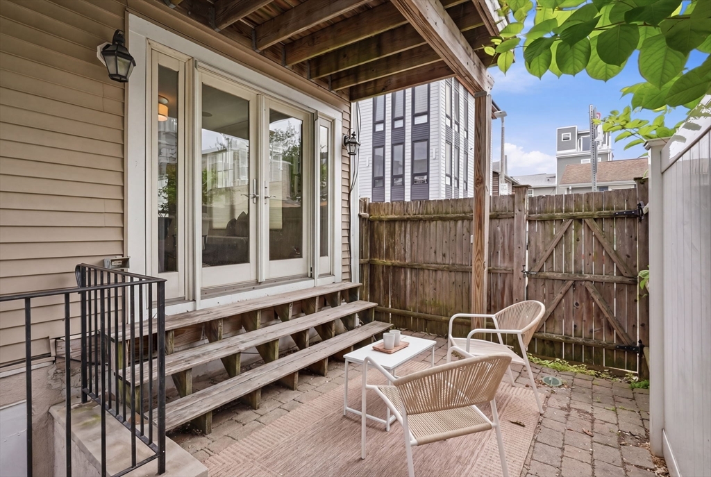 155 W 9th St. # 1
