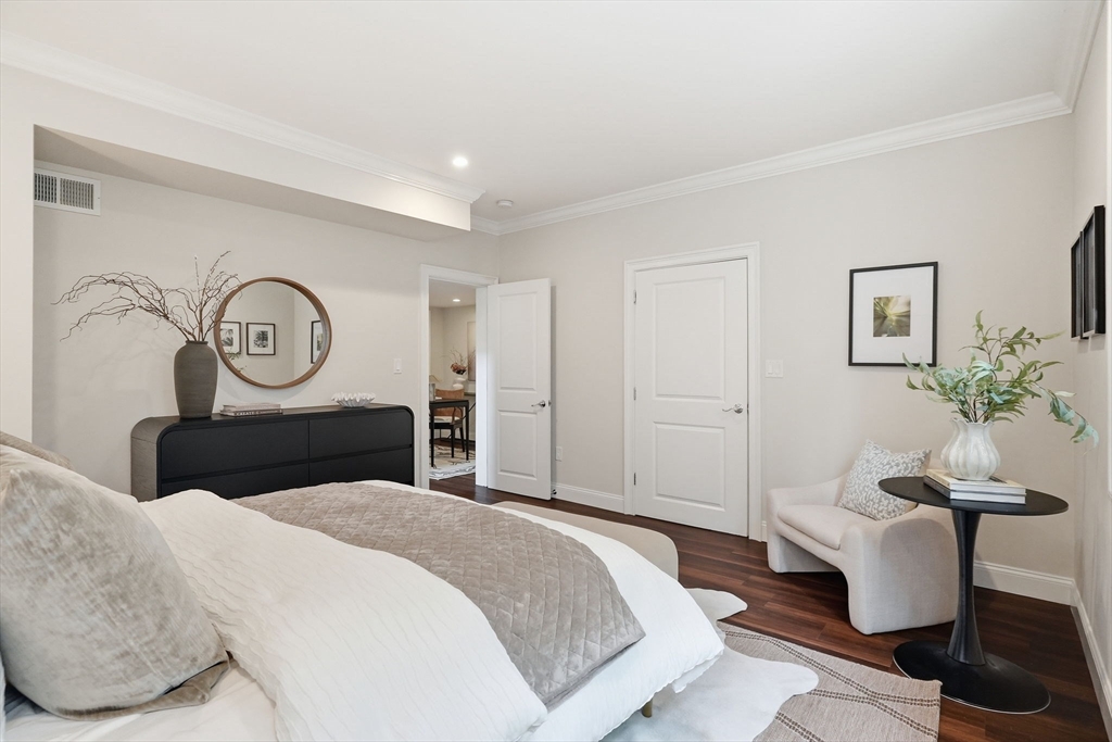 155 W 9th St. # 1