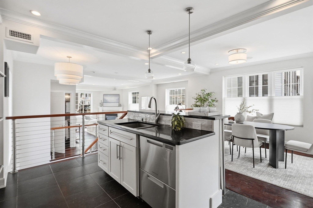 155 W 9th St. # 1