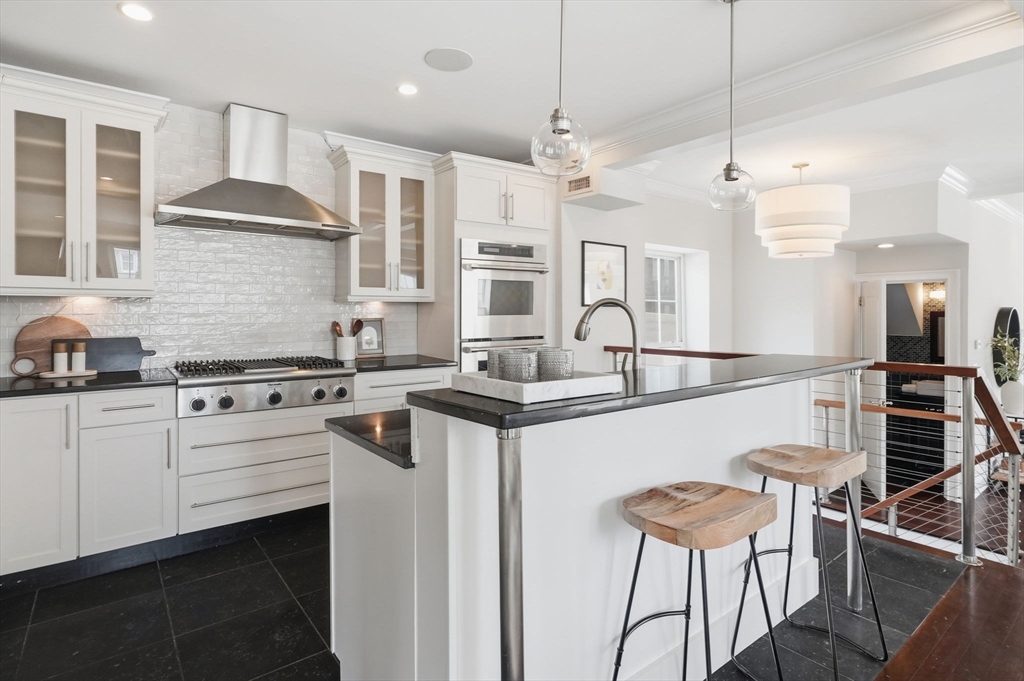 155 W 9th St. # 1