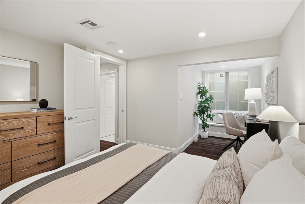 155 W 9th St. # 1