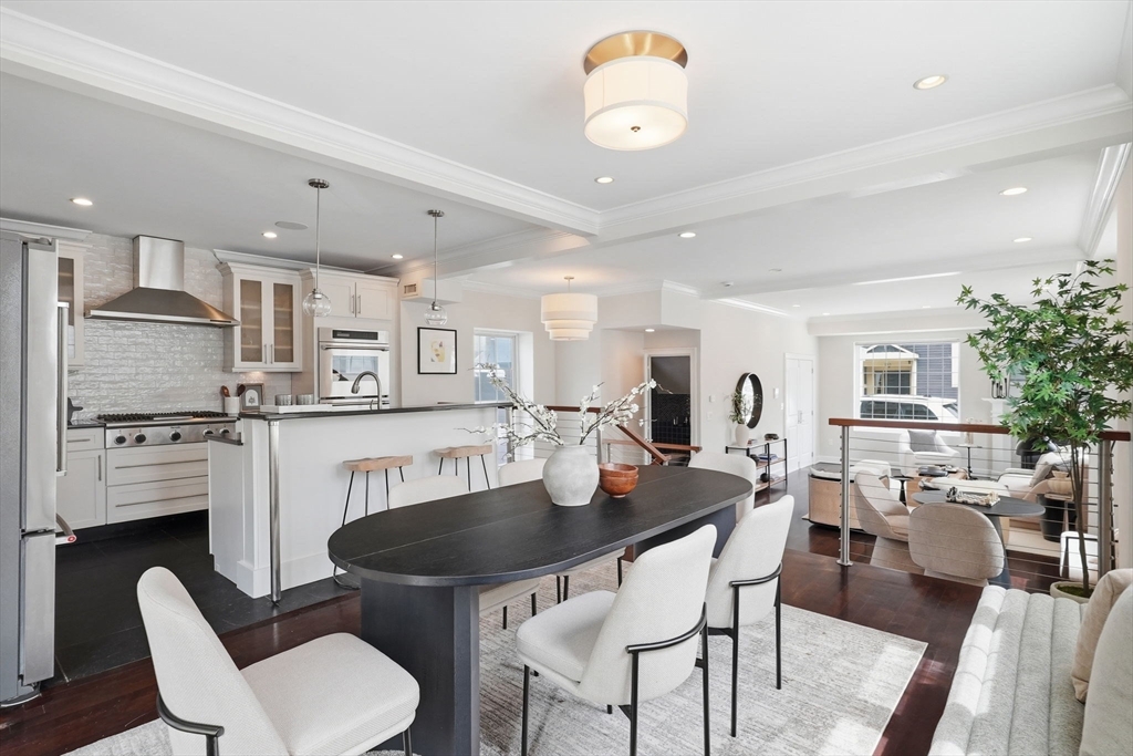 155 W 9th St. # 1