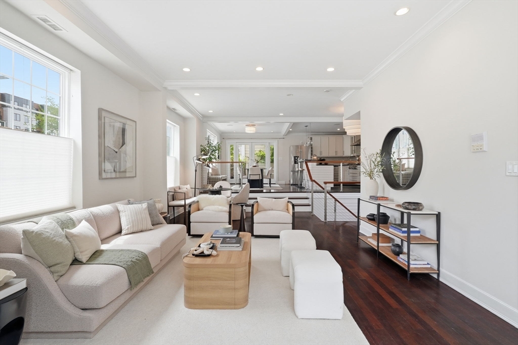 155 W 9th St. # 1