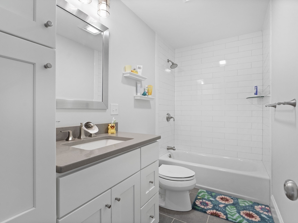 12 Cedar St # 2