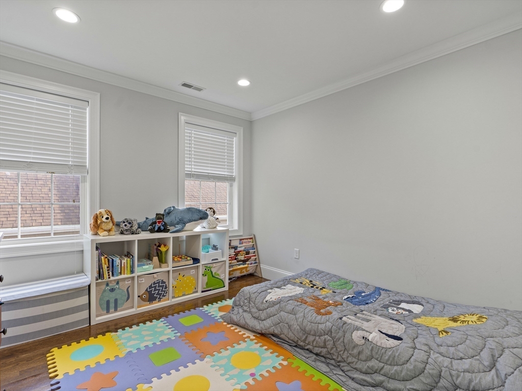 12 Cedar St # 2