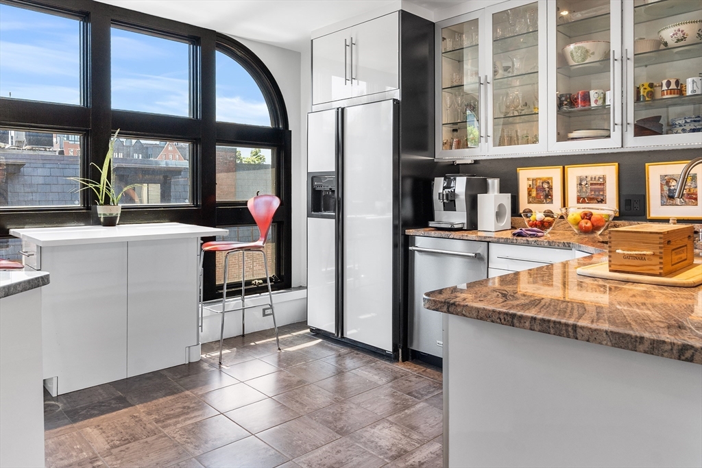 74 Appleton St # 4