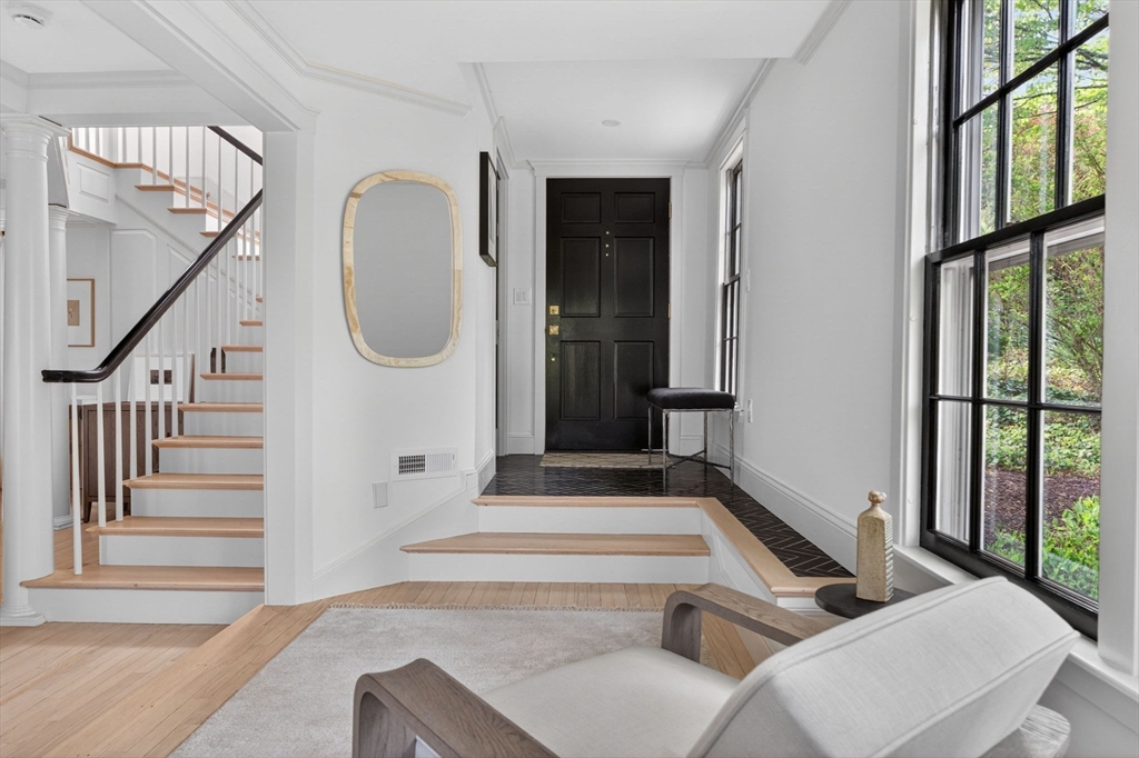 27 Wellington Ln